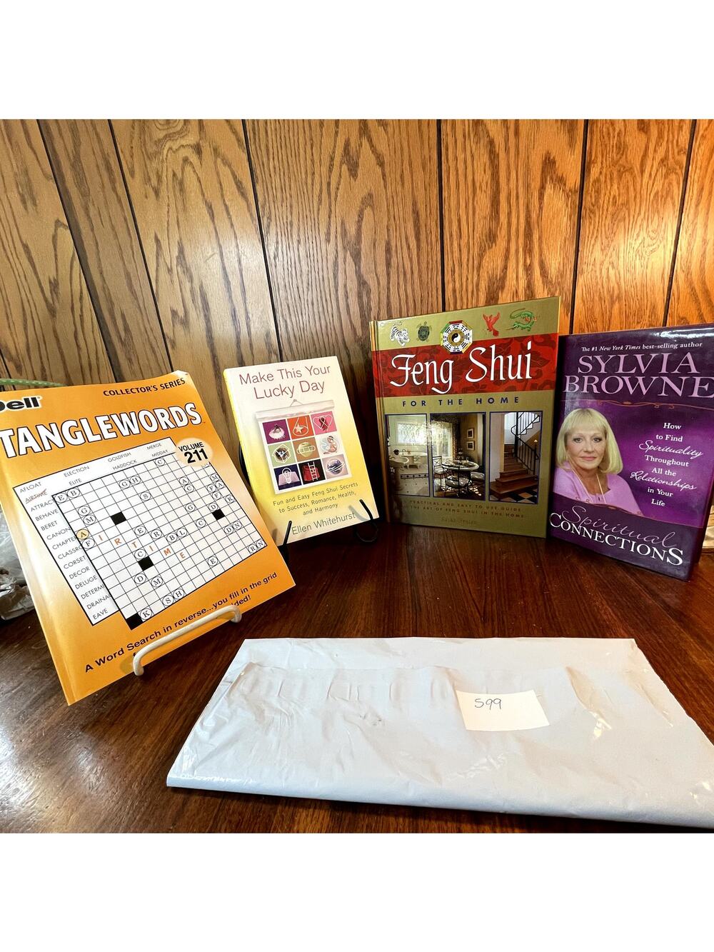 4 books Feng Shui, Lucky Day, Spiritual Connections, Tangewords Puzzles